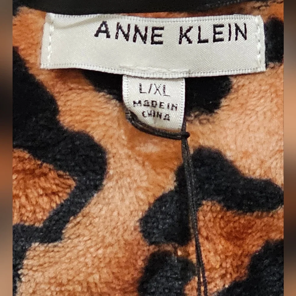 ANNE KLEIN CHEETAH PRINT LONG ROBE (NWT) - Picture 9 of 12